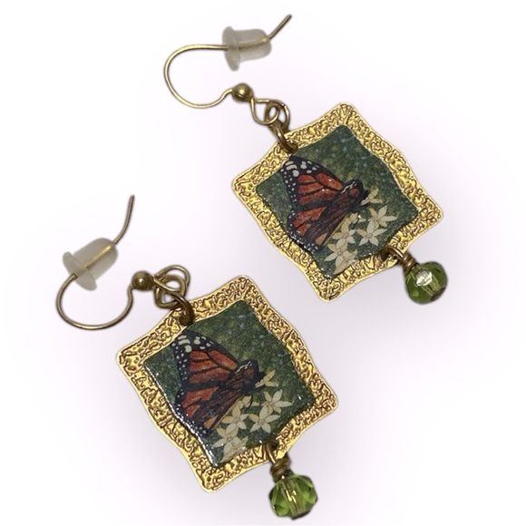 “Butterflies & Daisies” Drop Earrings Painted Framed Art Earrings in GLD/RED/GRN - Picture 1 of 2